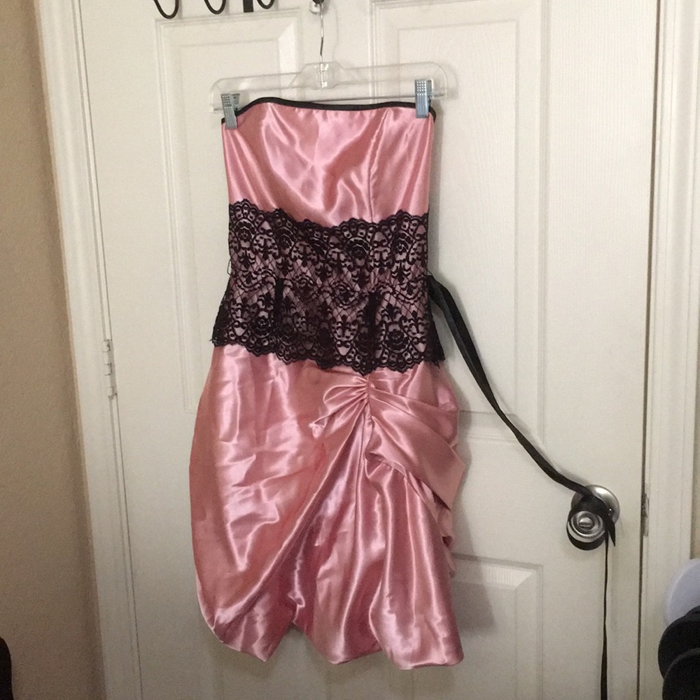 Jessica McClintock pink sleeveless dress with lace bodice and bow string size 5